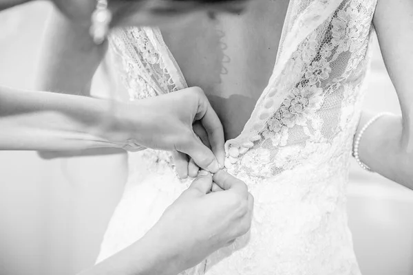 Memphis Photographers Getting ready images natural light TN