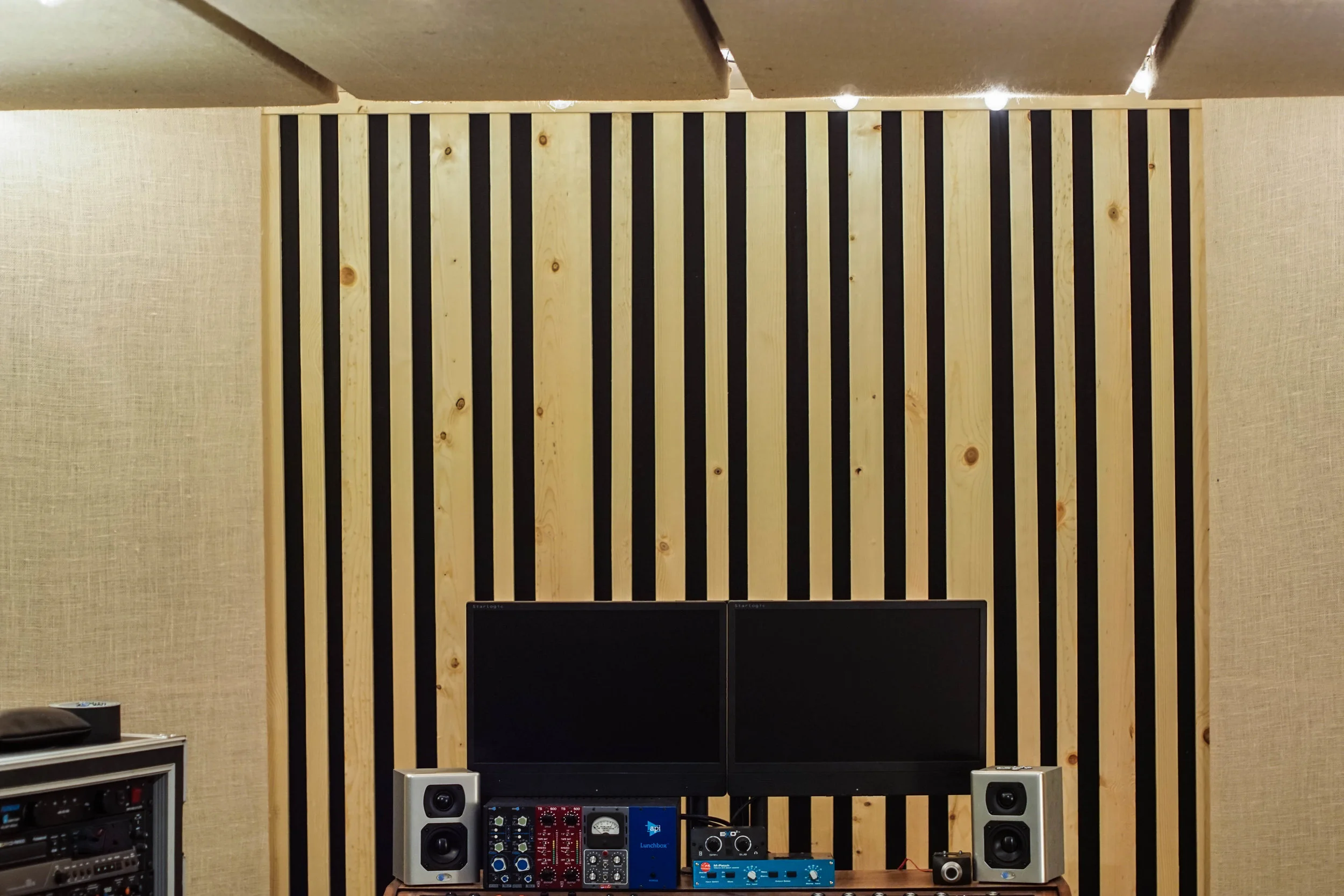 We then finished it off by placing a pine board on the top and bottom of the wall.