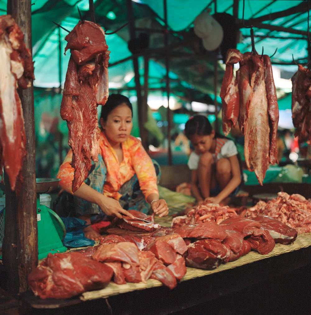 041AbsentMindedMeat_39656_2_R_PRT.jpg