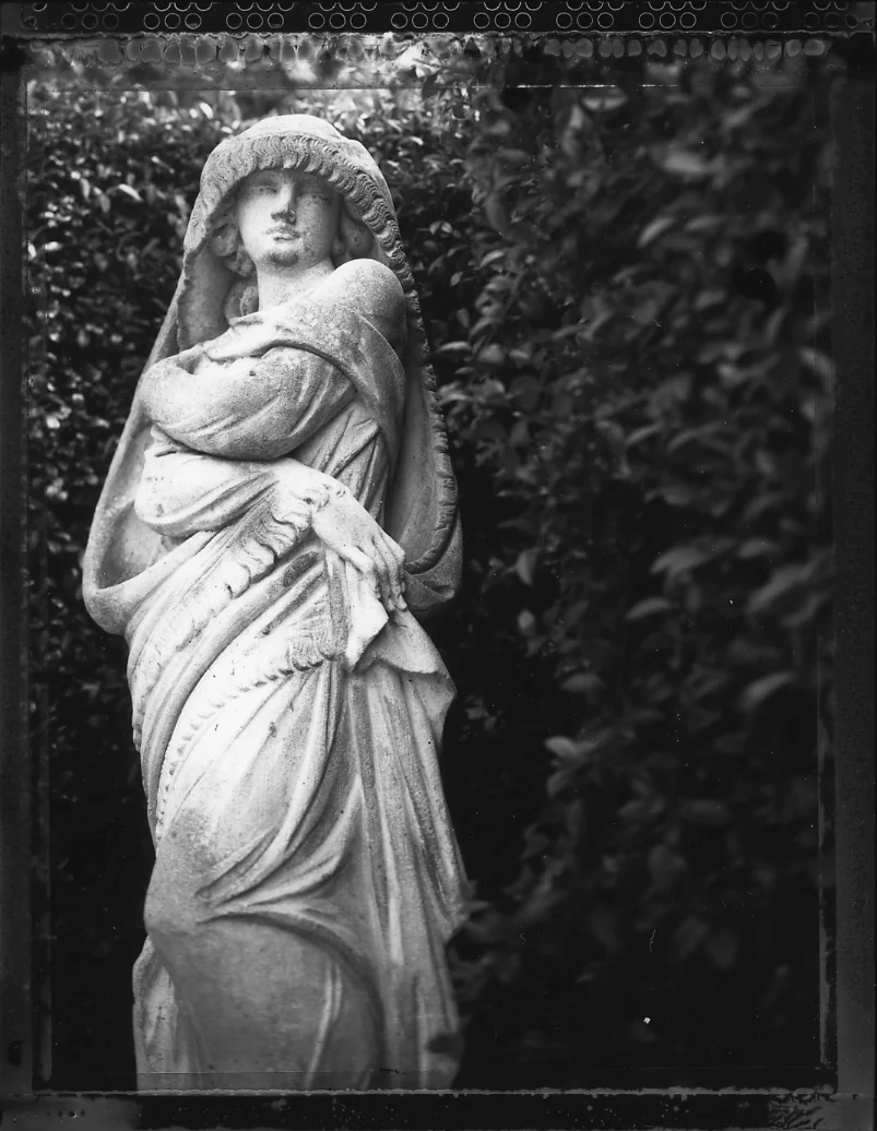 statue.jpg