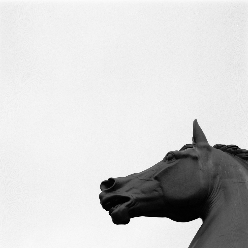 Statue Peageus 3.jpg