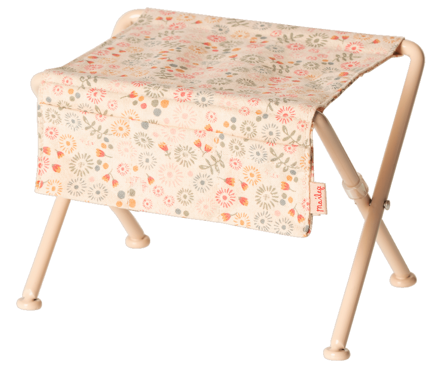 Nursery table