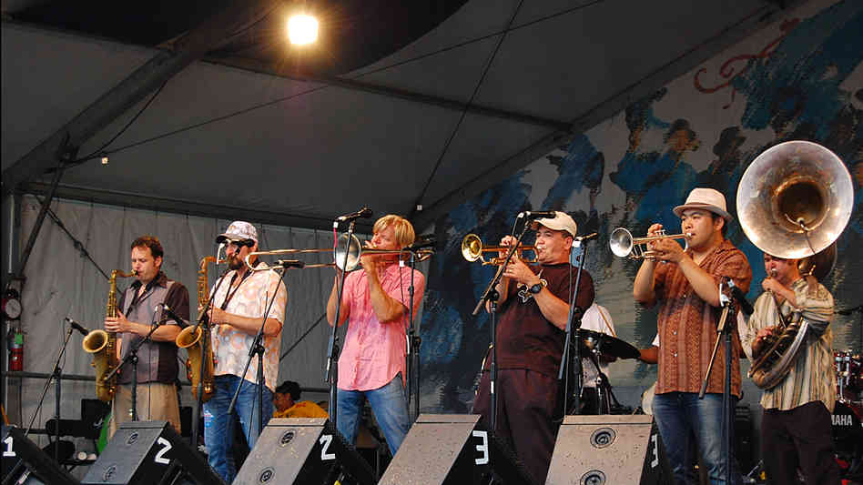 Nightcrawlers_Brass_Funk_Magnolia_Entertainment_New_Orleans_NOLA_Music_Booking_Talent_Agency_trombone_trumpet_saxophone_sax_tuba_drums