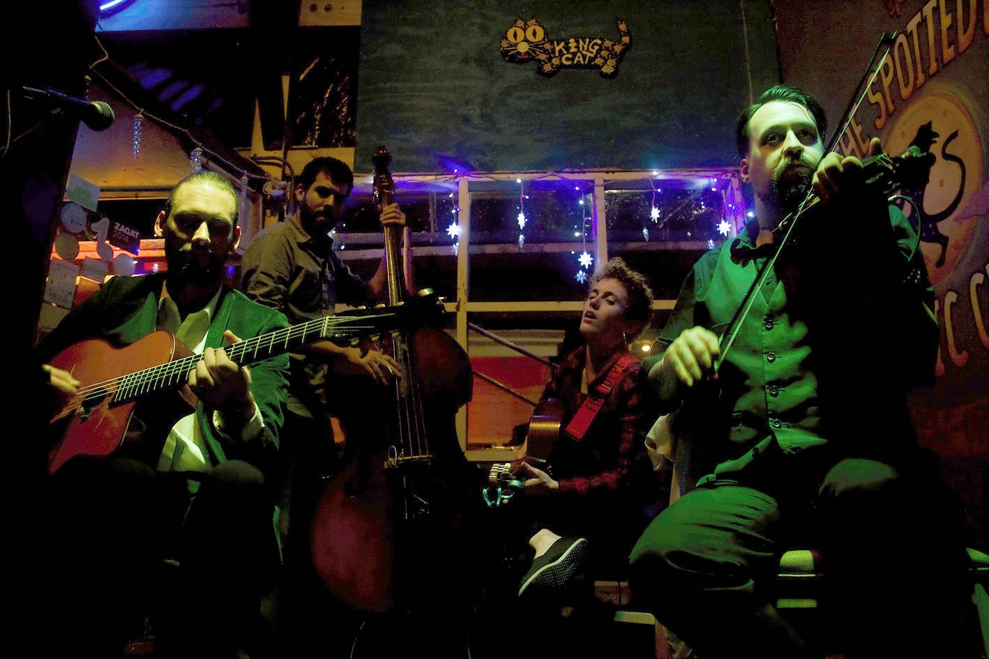 Showarama_Gypsy_Jazz_Magnolia_Entertainment_New_Orleans_NOLA_Music_Booking_Talent_Agency_guitar_Django_Reinhardt_Stephan_Grapelli_Russell_Welch