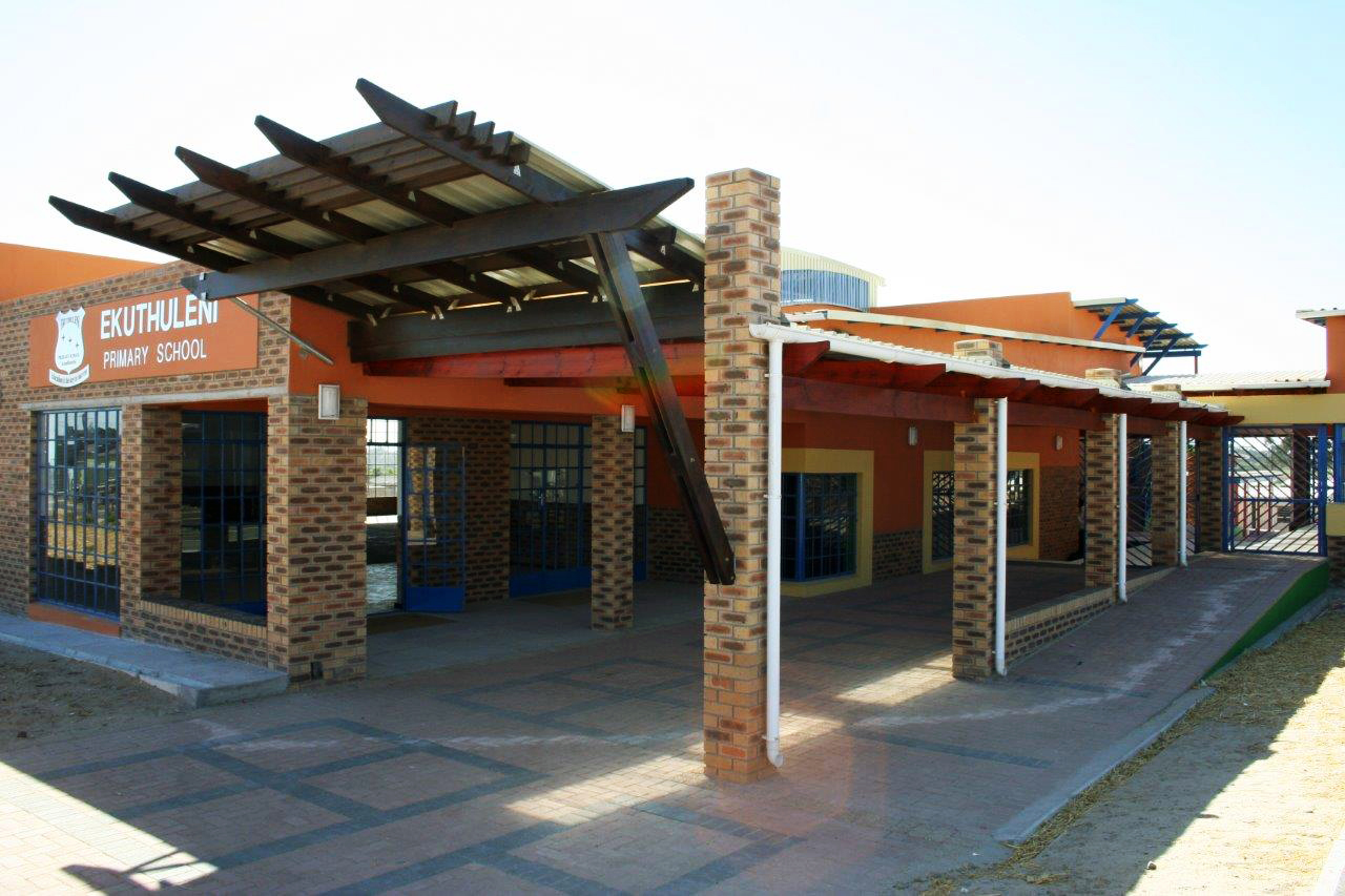 IMG_1766 BLOEKOMBOS, EKUTHULENI.jpg
