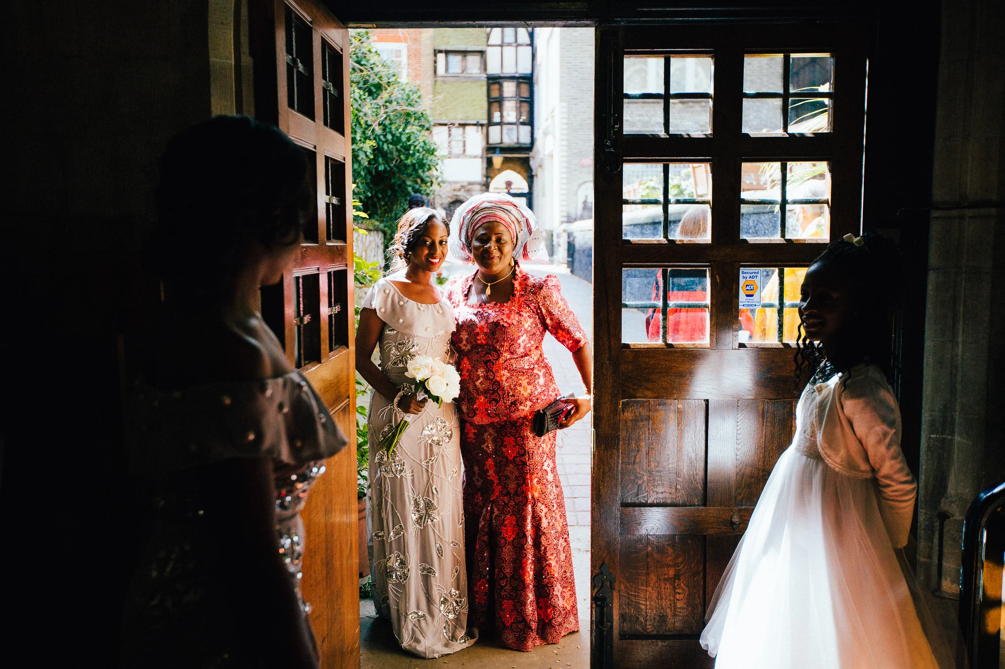 london documentary wedding photographer