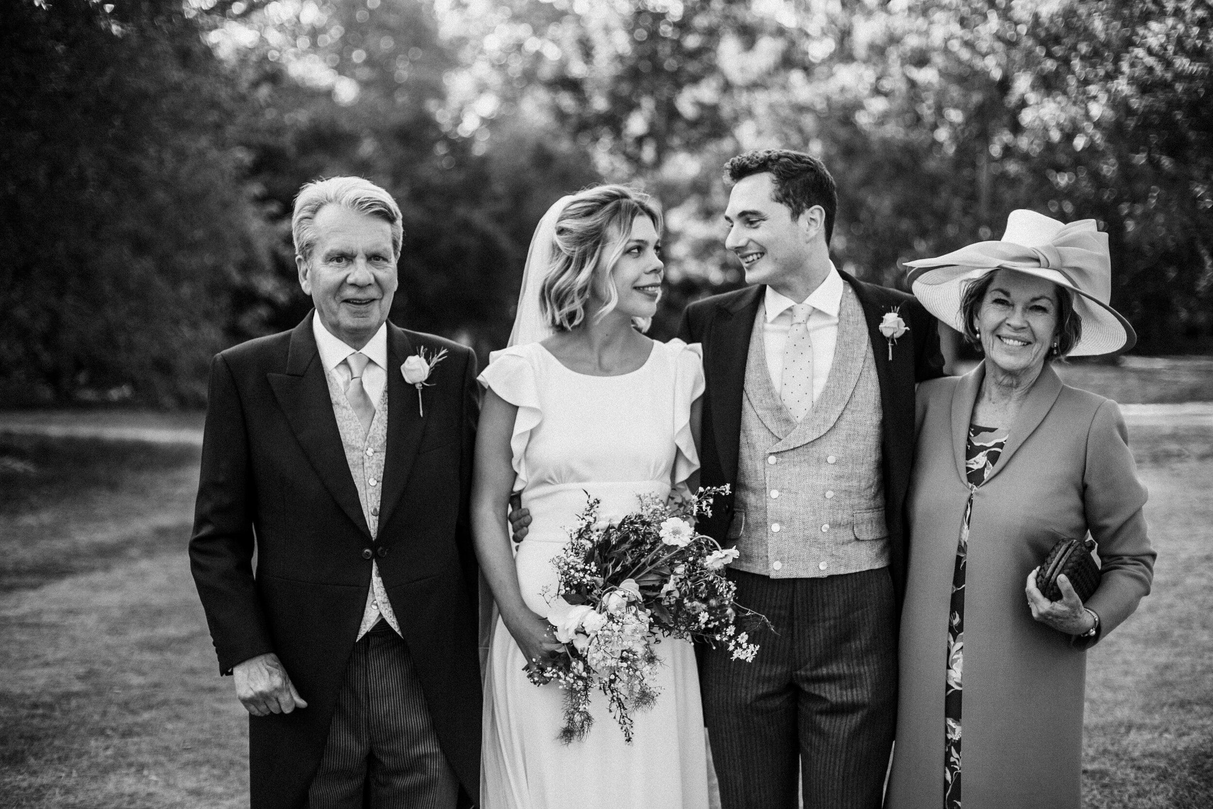 family photo wedding Fulham Palace