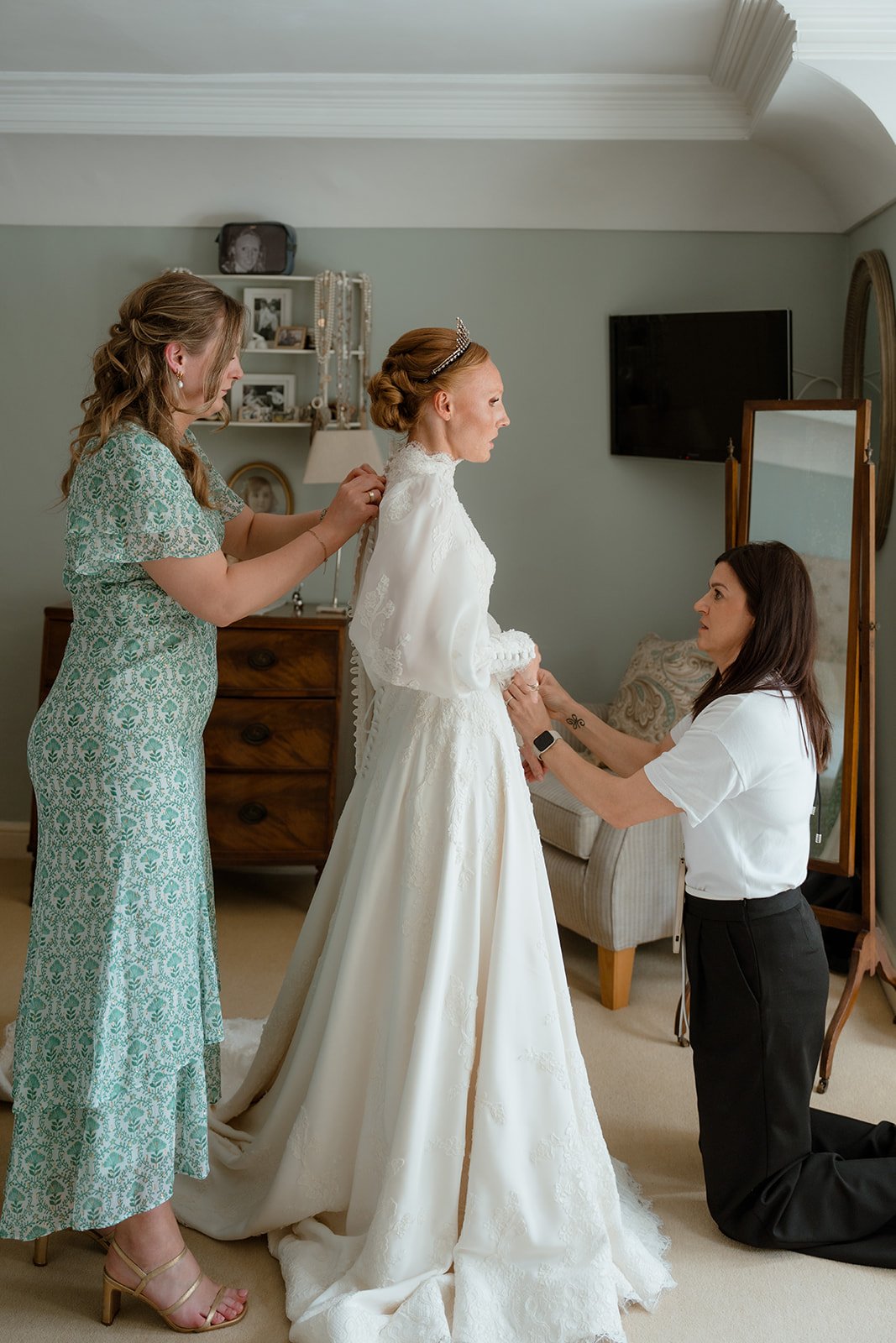 hertfordshire-garden-wedding-preparations 14.JPG