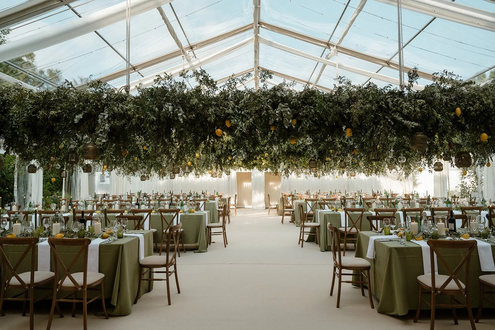 hertfordshire-garden-wedding-preparations hertfordshire-marquee-setup10.JPG