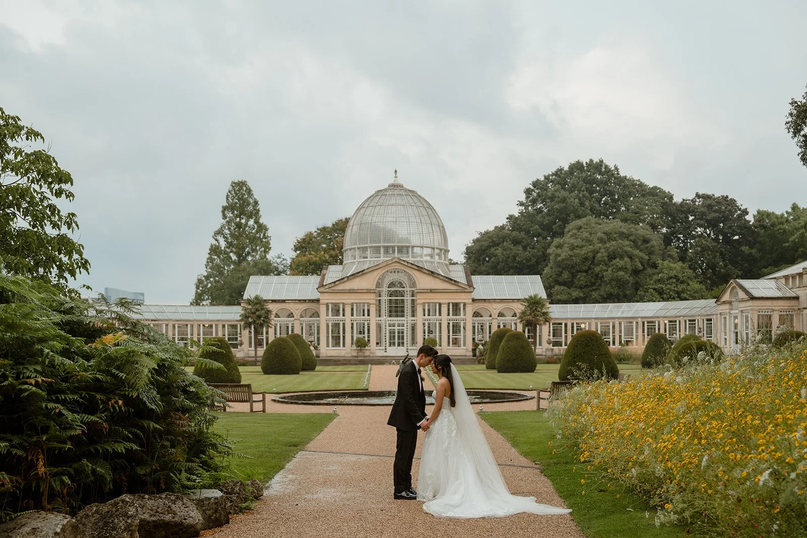 syon-park-bride-groom-portraits 84.JPG