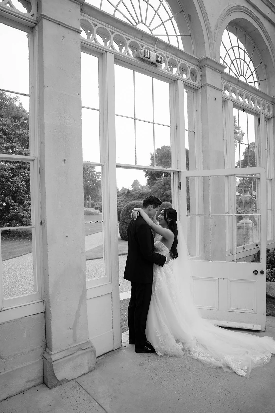 syon-park-great-conservatory-couple-portraits 77.JPG