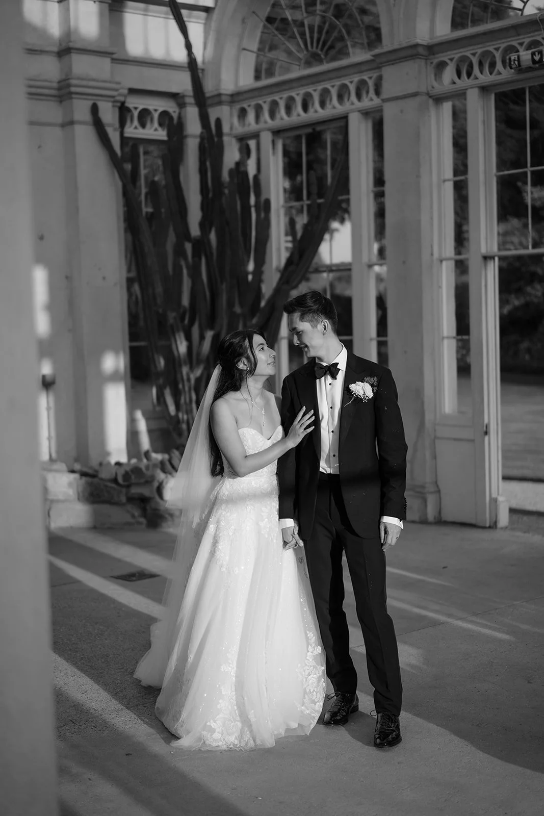 syon-park-great-conservatory-couple-portraits 79.JPG