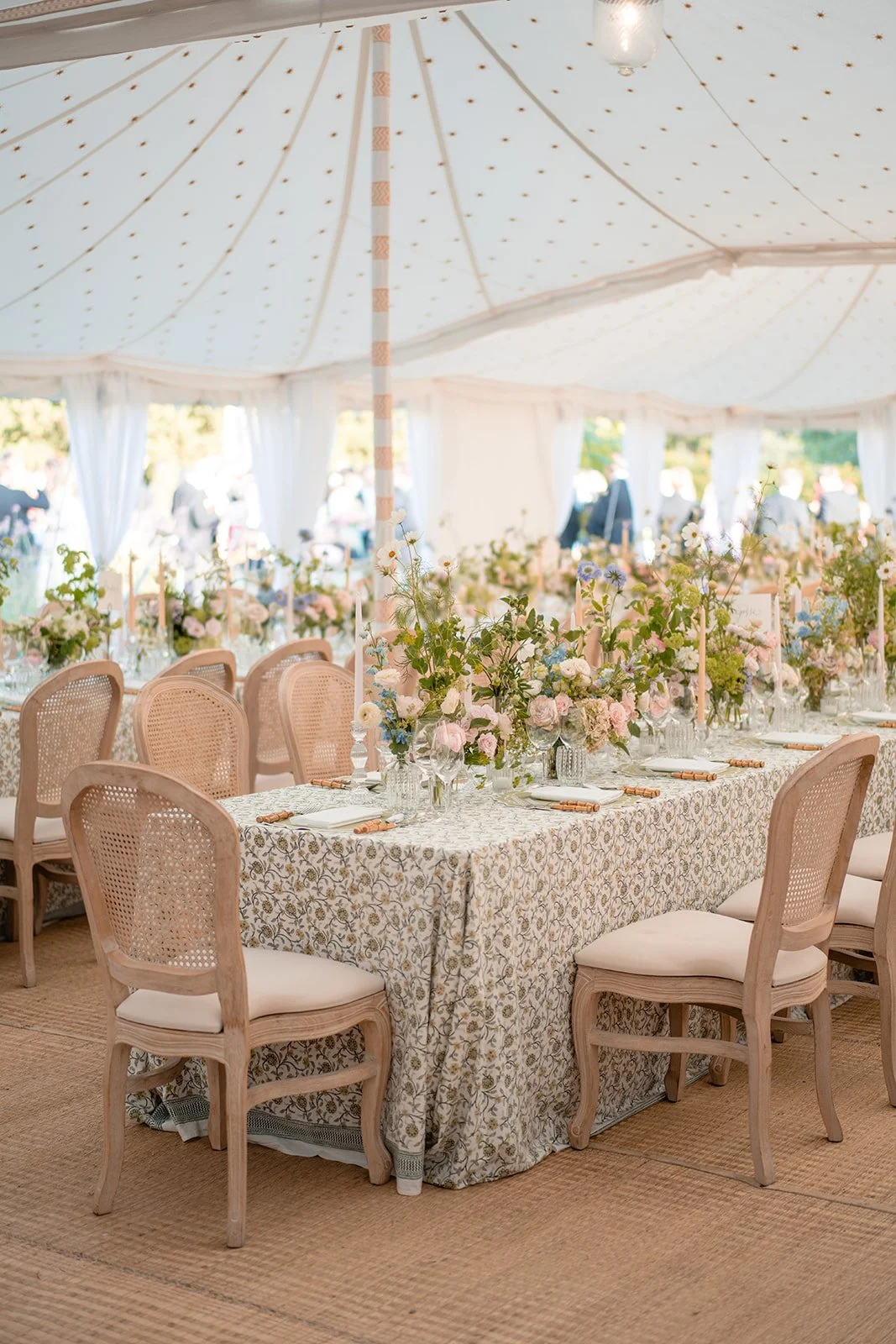 chelsea-physic-garden-wedding-table-details54.JPG