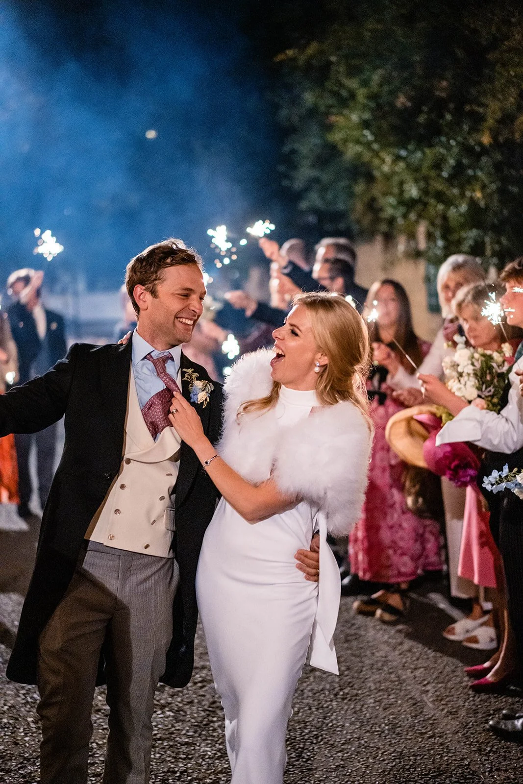 chelsea-physic-garden-wedding-dancing-london47.JPG