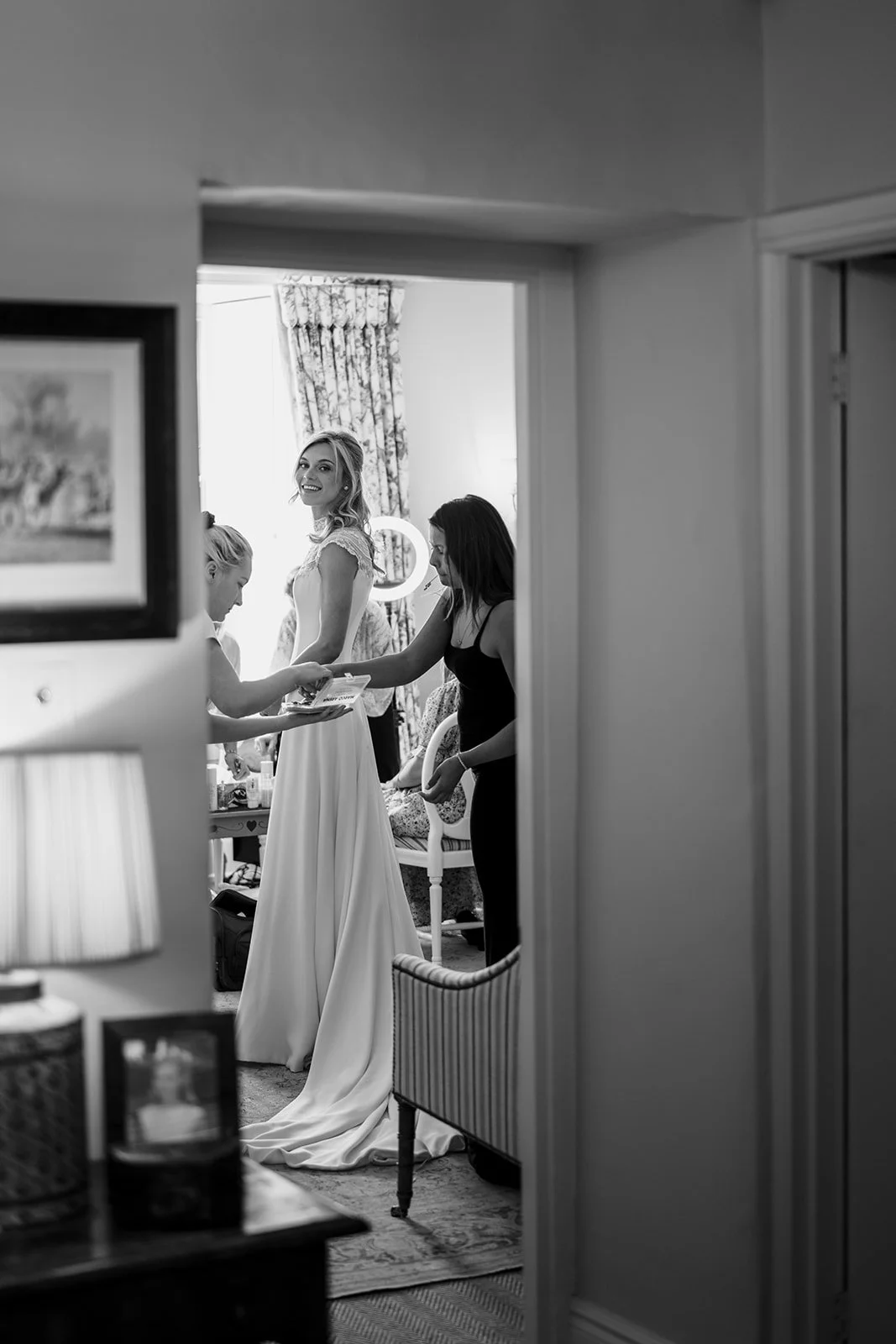 oxford-wedding-getting-ready-at-home16.JPG