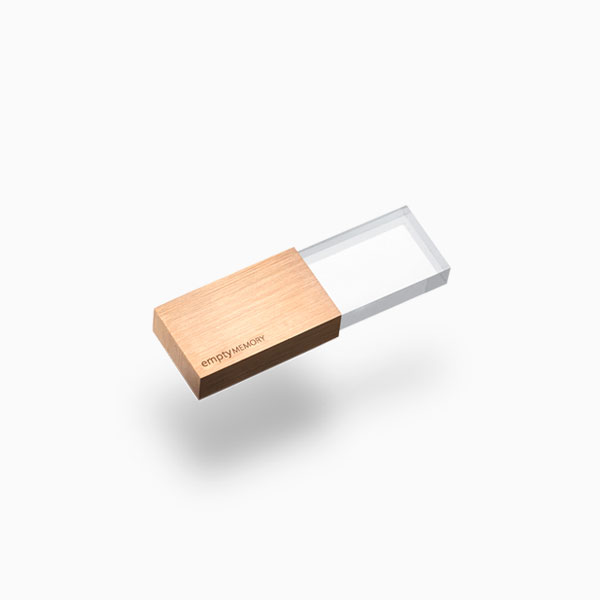 <a href=/emptymemory-transparency-rosegold>USB flash drive →</a><strong>£65</strong>
