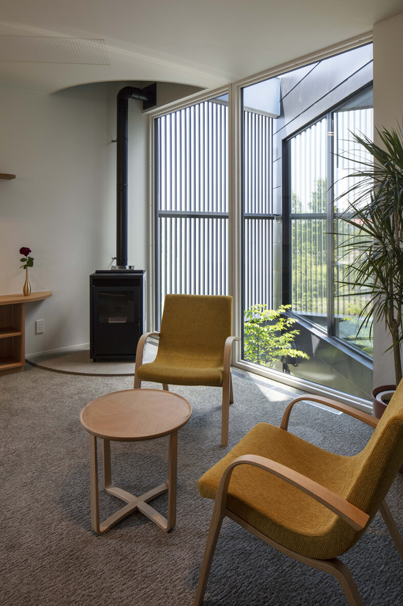 koganezawa_headquaters_34low.jpg