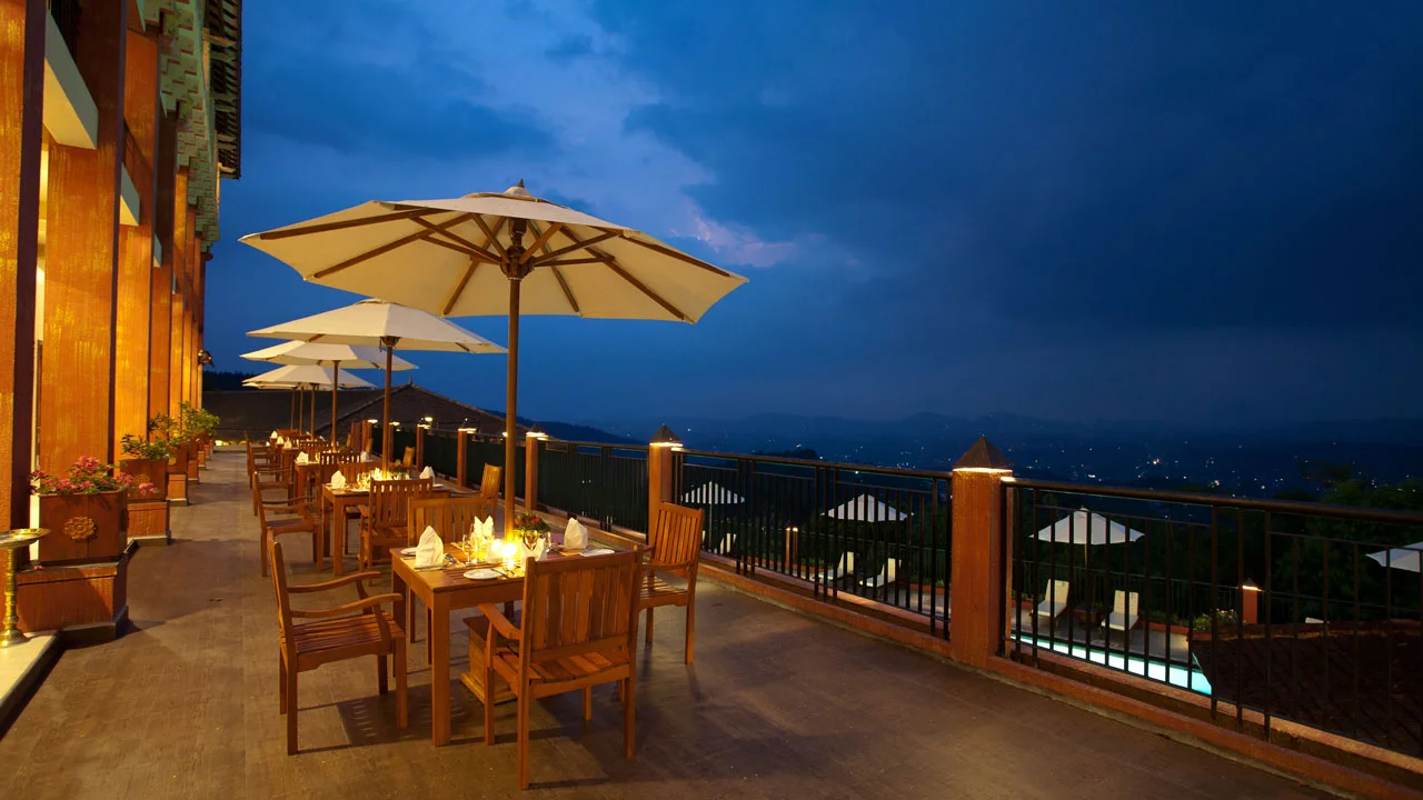 Amaya-Hills-dining-2.jpg