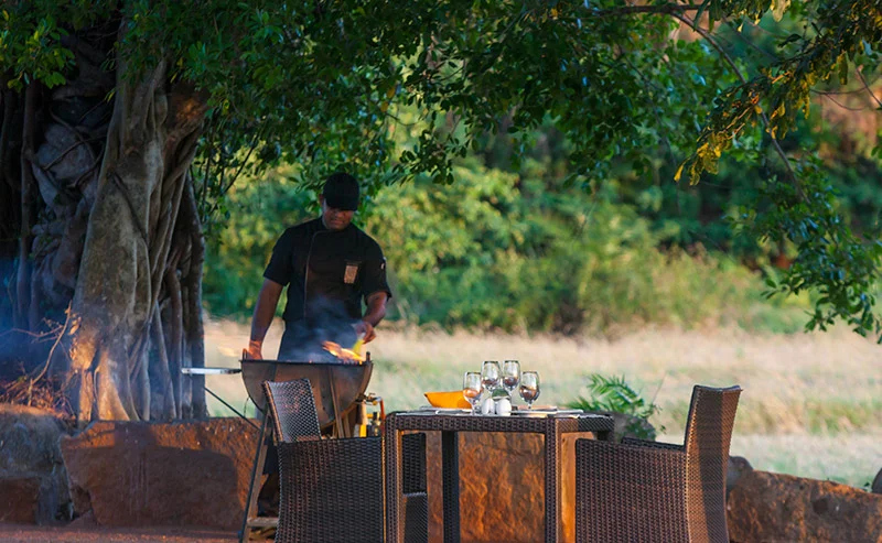 ulagalla-Private-Dining-2.jpg