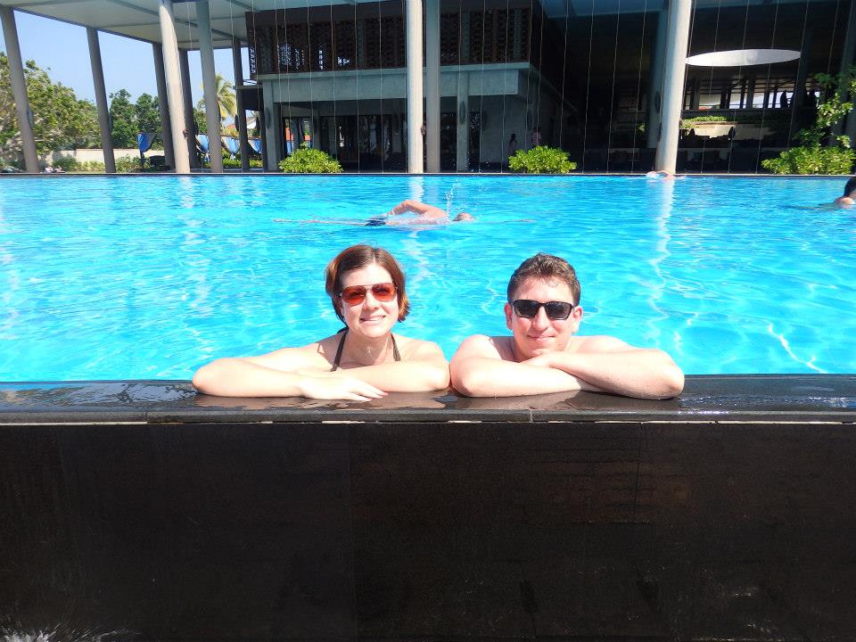 invite-to-paradise-customer-review-claire-simon-honeymoon-sri-lanka-pool.jpg