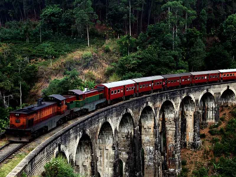 Invite-to-Paradise-Sri-Lanka-holiday-honeymoon-hotel-tea-plantation-boutique-the-secret-ella-9-arch-train-bridge.jpg