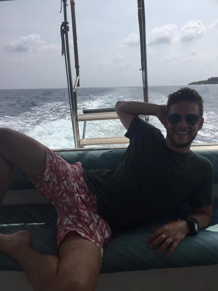 invite-to-paradise-sri-lanka-and-maldives-specialists-travel-agent-tour-operator-customer-review--feedback-joel-rhian-boat.jpg