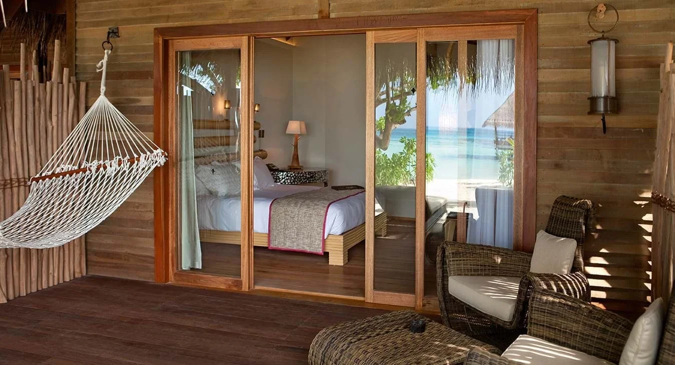 maldives-constance-moofushi-specialists-experts-travel-agent-tour-operator-invite-to-paradise-beach-villa-9.jpg