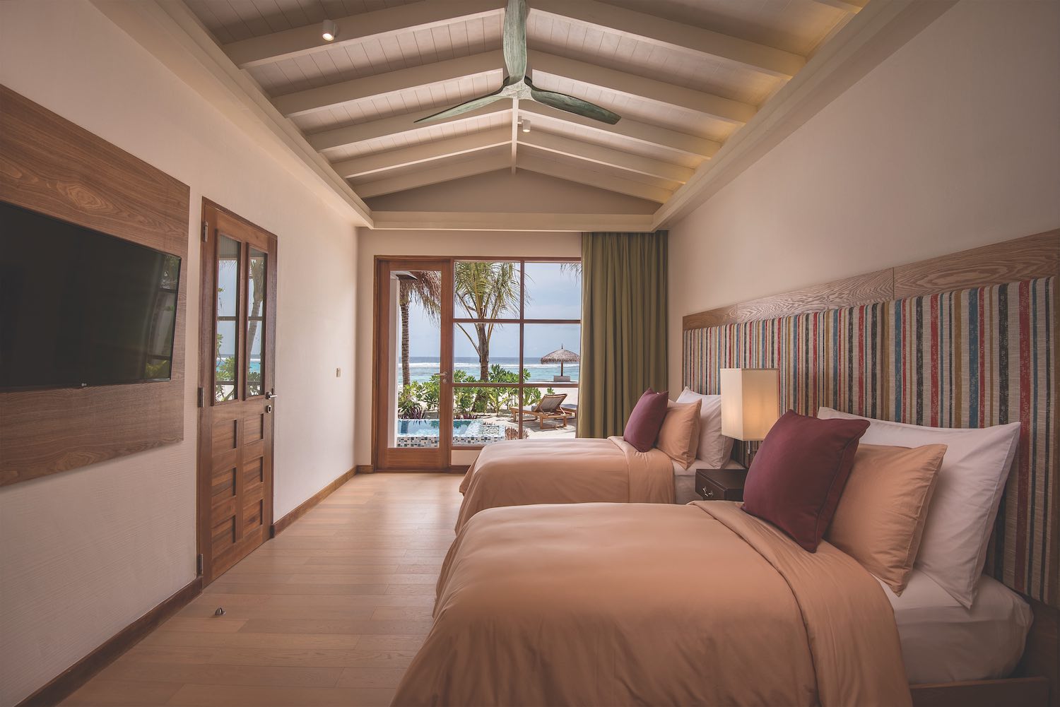 maldives-oblu-select-at-sangeli-beach-family-suites-with-pool-2-holiday-honeymoon-vacation-invite-to-paradise.jpg