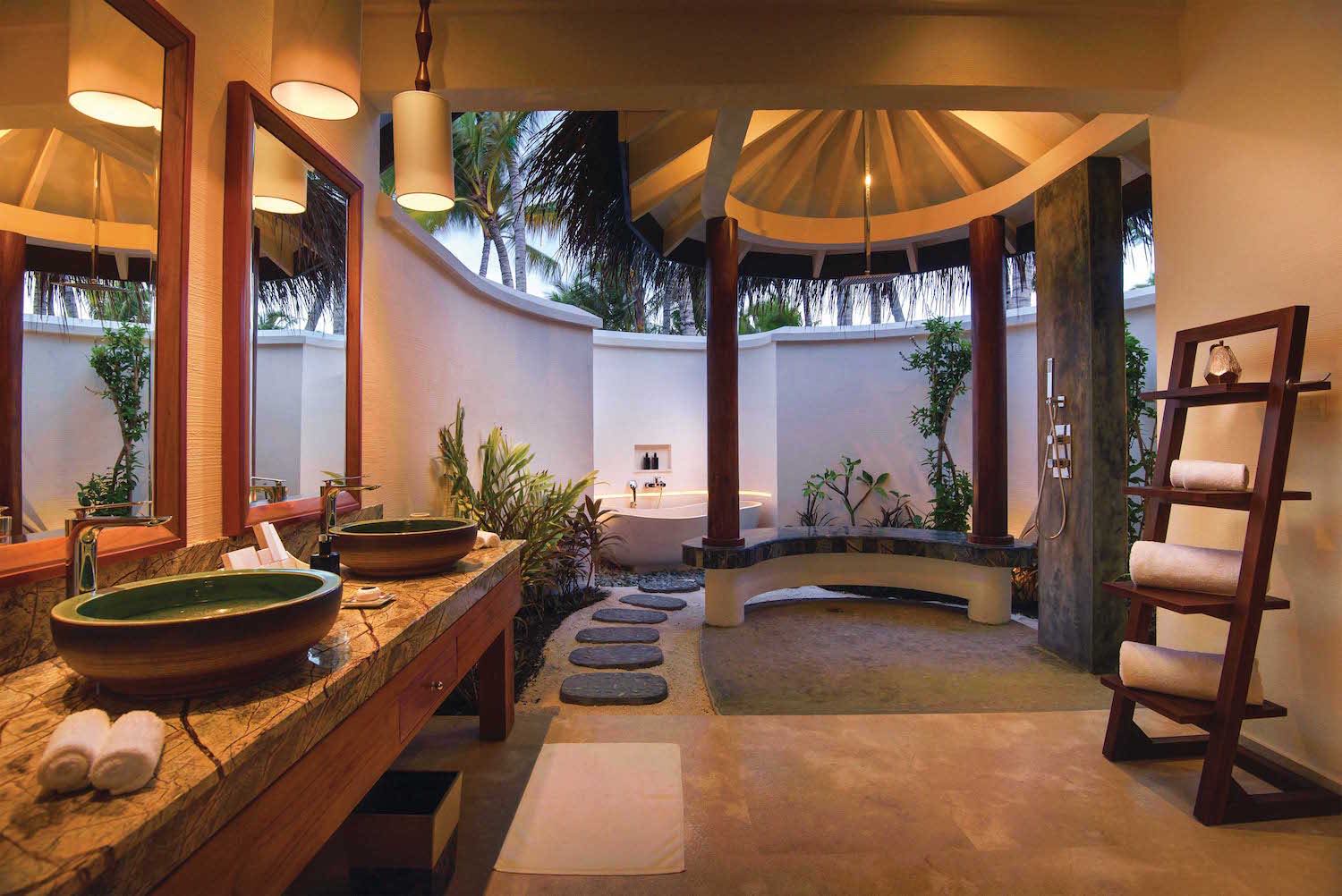 maldives-oblu-select-at-sangeli-deluxe-beach-villa-holiday-honeymoon-vacation-invite-to-paradise.jpg