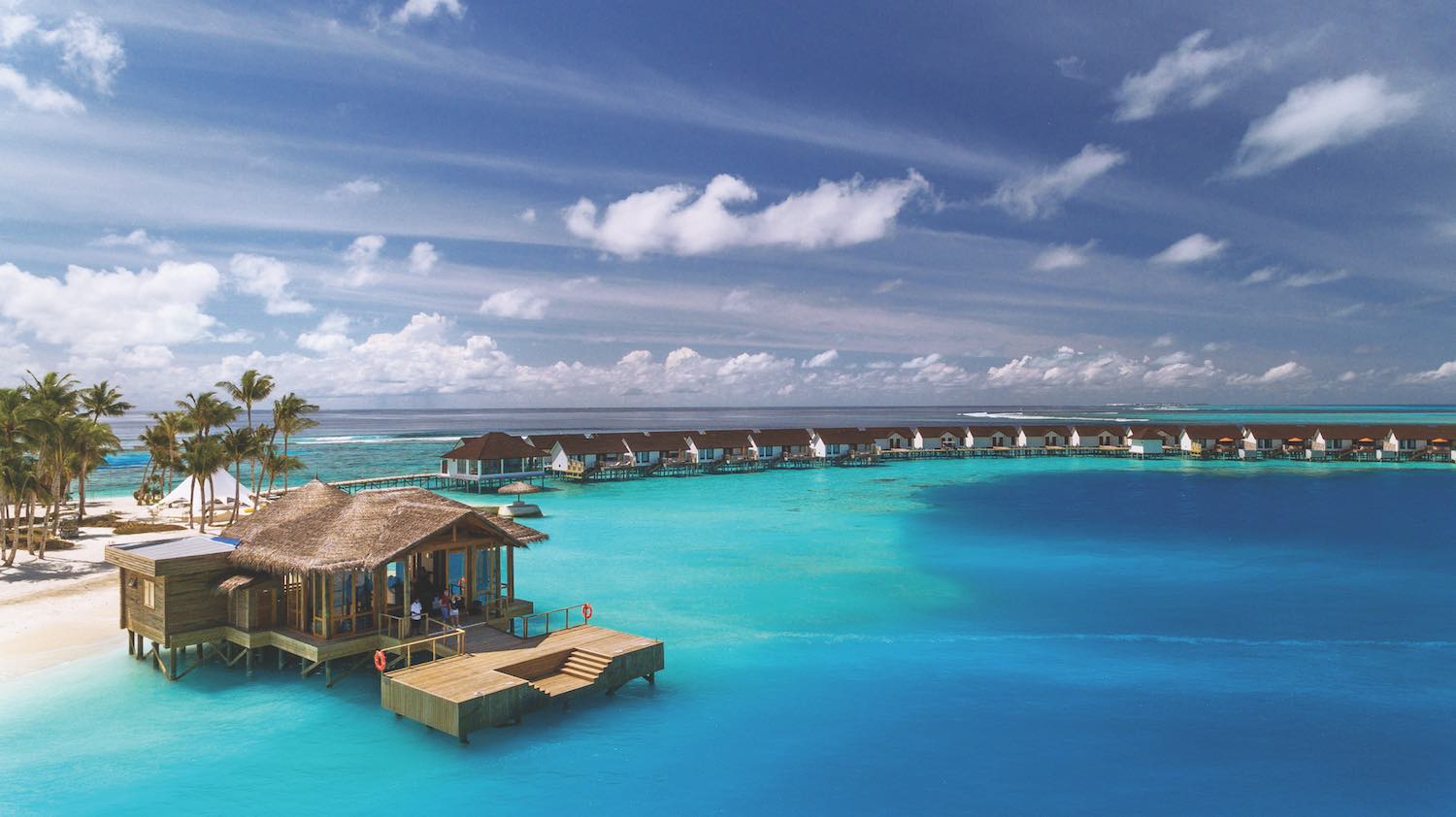 maldives-oblu-select-at-sangeli-arrival-jetty-holiday-honeymoon-vacation-invite-to-paradise.jpg