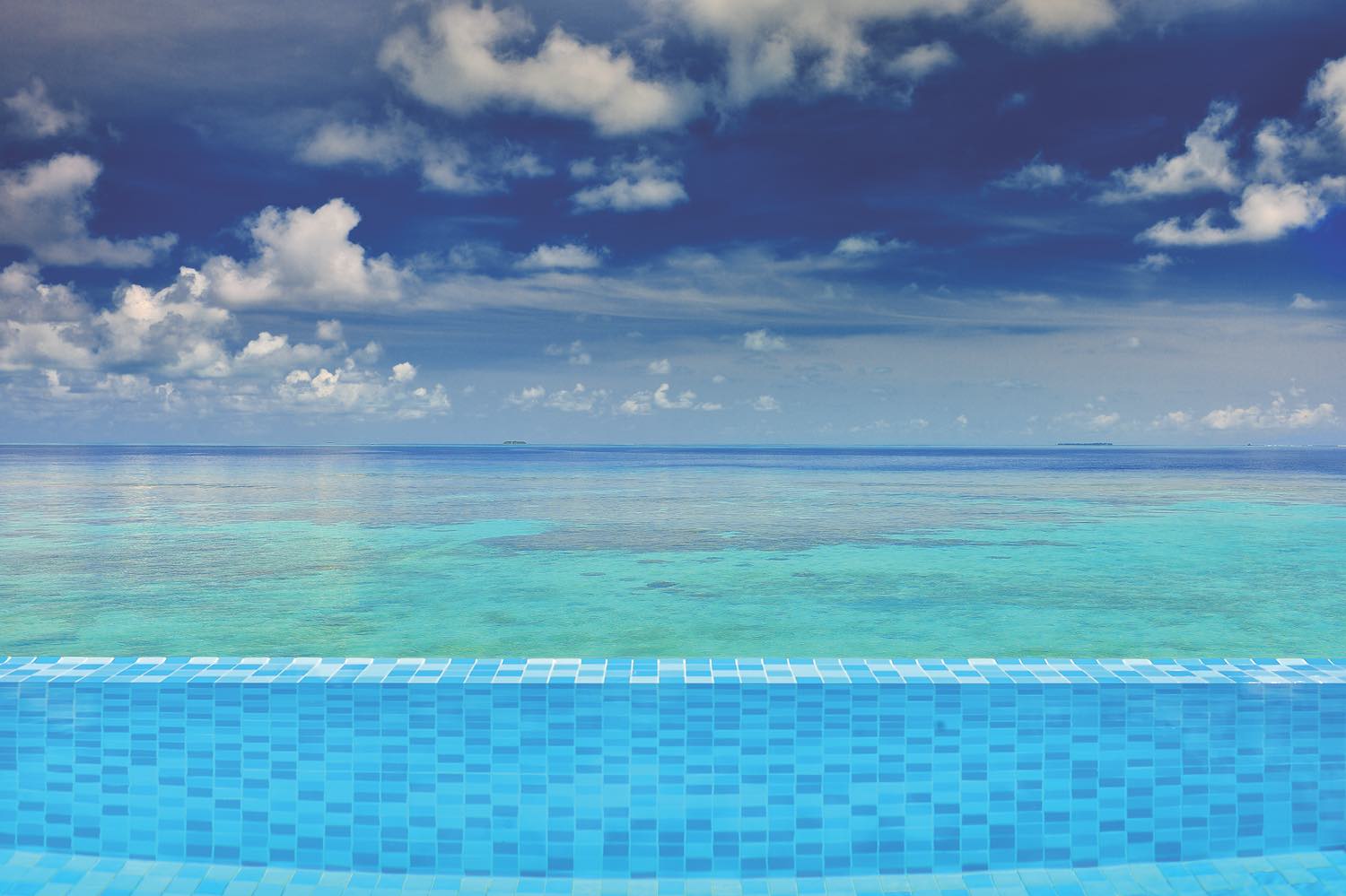 maldives-oblu-by-atmosphere-at-helengeli-lagoon-villa-12-holiday-honeymoon-vacation-invite-to-paradise.jpg