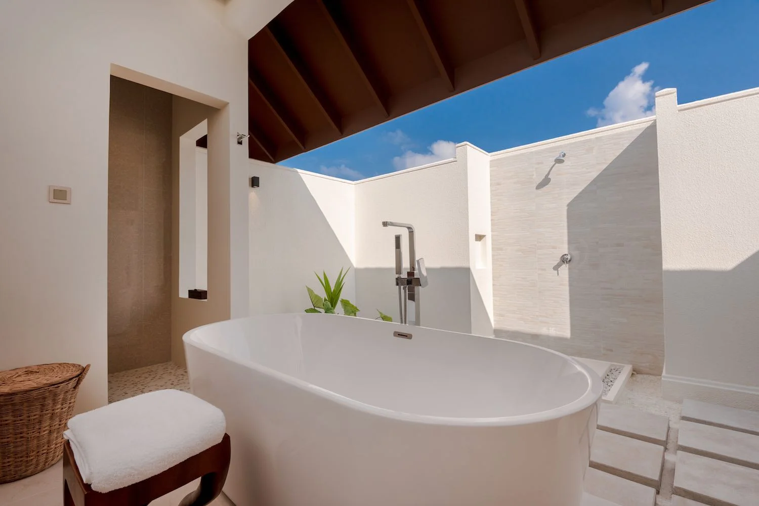 maldives-varu-by-atmosphere-beach-villa-with-pool-bathroom-holiday-honeymoon-vacation-invite-to-paradise.jpg