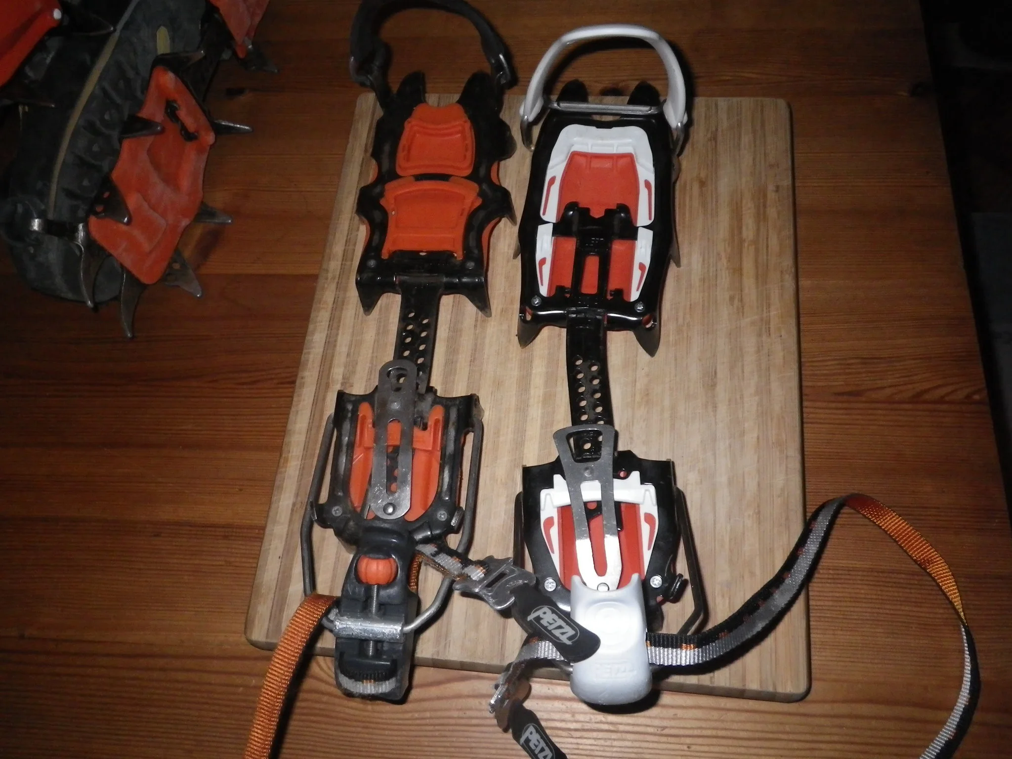 Old (l) and new (r) with bar length adjustment short