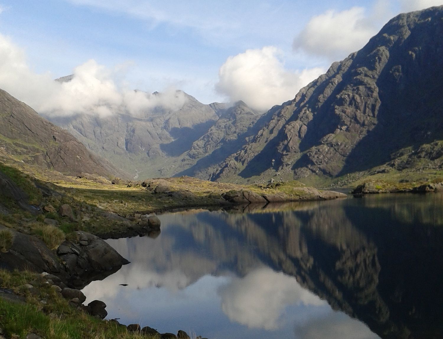 SY 14.05 01 Cuillins of Skye 1500px.jpeg