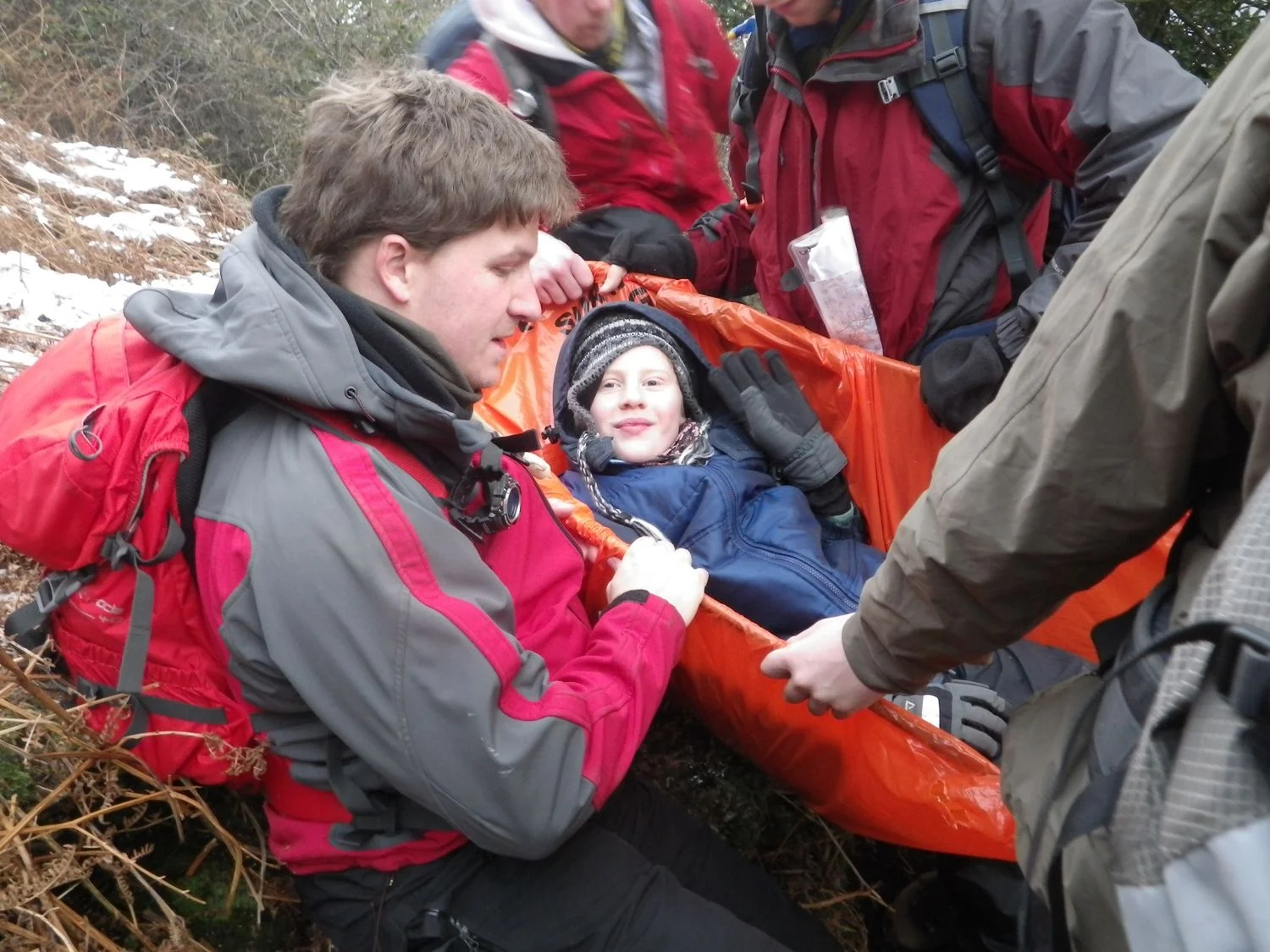 MLA 13.01 Mountain Leader training improvised rescue 01 1500px.jpeg