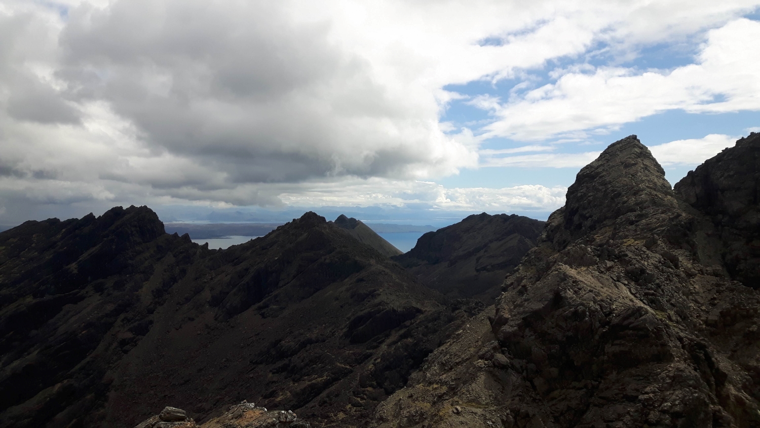 SY 19.05 The Cuillins of Skye 08 1500px.jpg