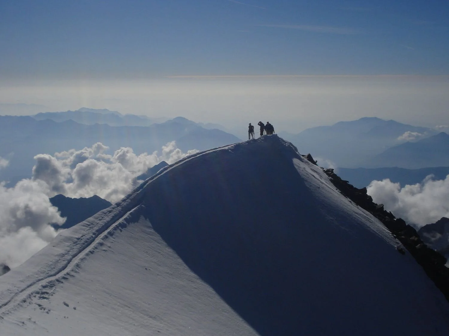 AM 08.09 Oundle 01 Alpine Mountaineering 1500px.jpeg