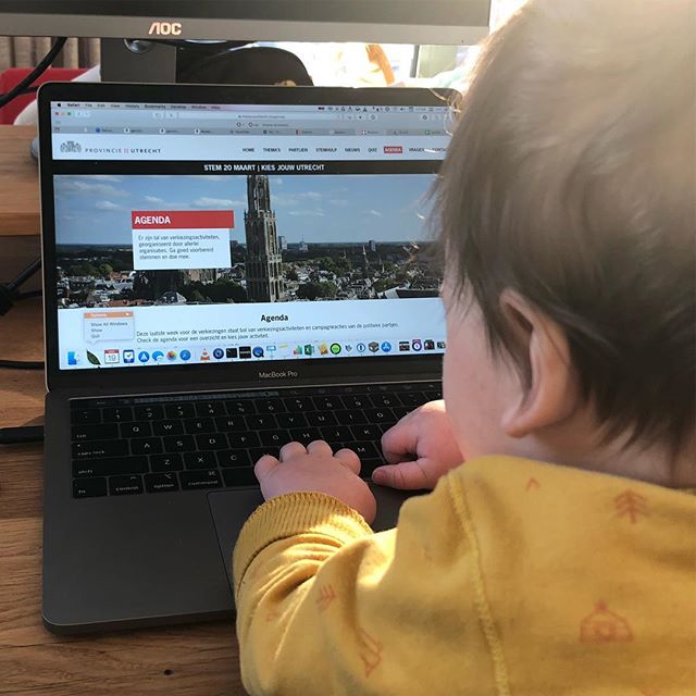 Politiek, je kan er niet vroeg genoeg mee beginnen! Allemaal stemmen vandaag, #kiesjouwutrecht http://kiesjouwutrecht.nl #PS2019