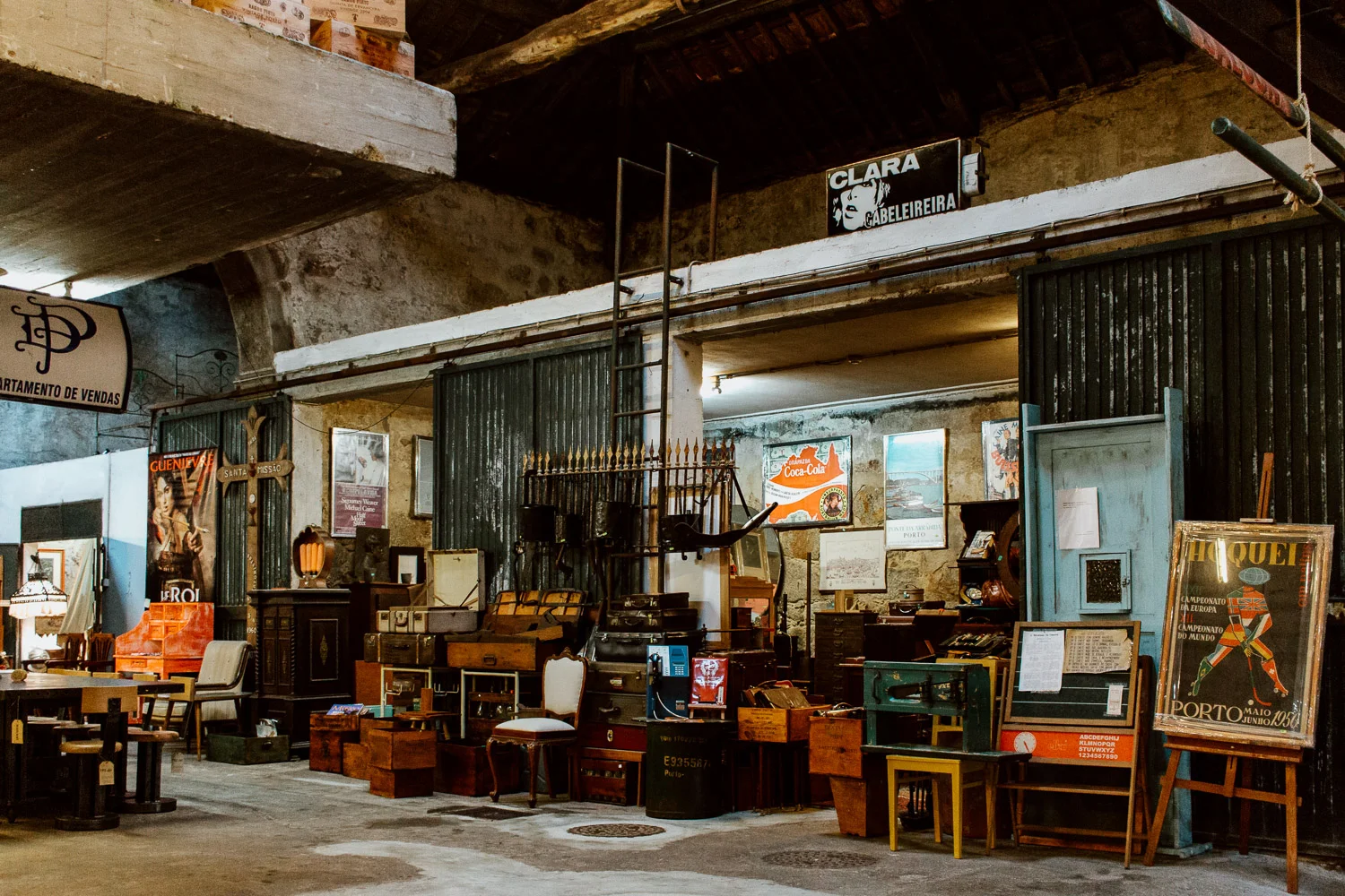 Armazém Warehouse and Vintage Shop