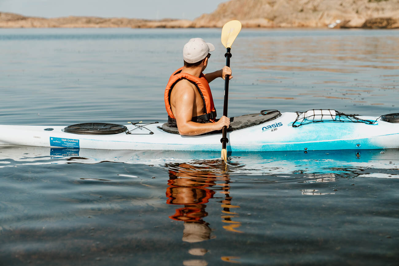 Kayaking in Bohuslån archipelago - Along Dusty Roads