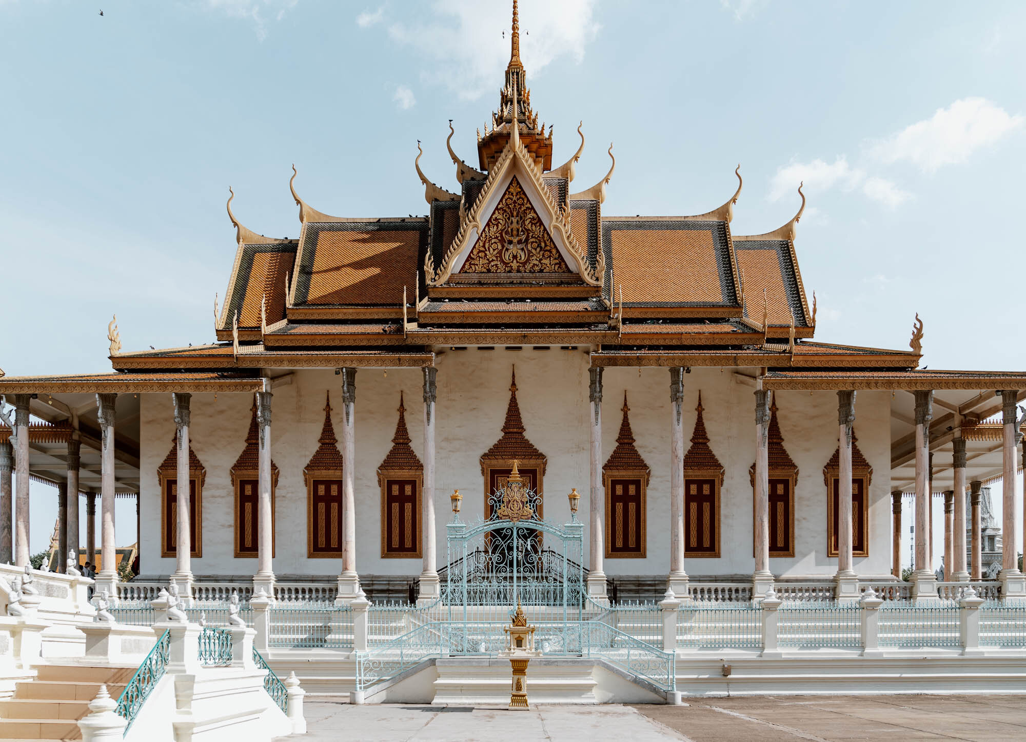 A Complete Guide to Visiting The Royal Palace, Phnom Penh — ALONG DUSTY ROADS