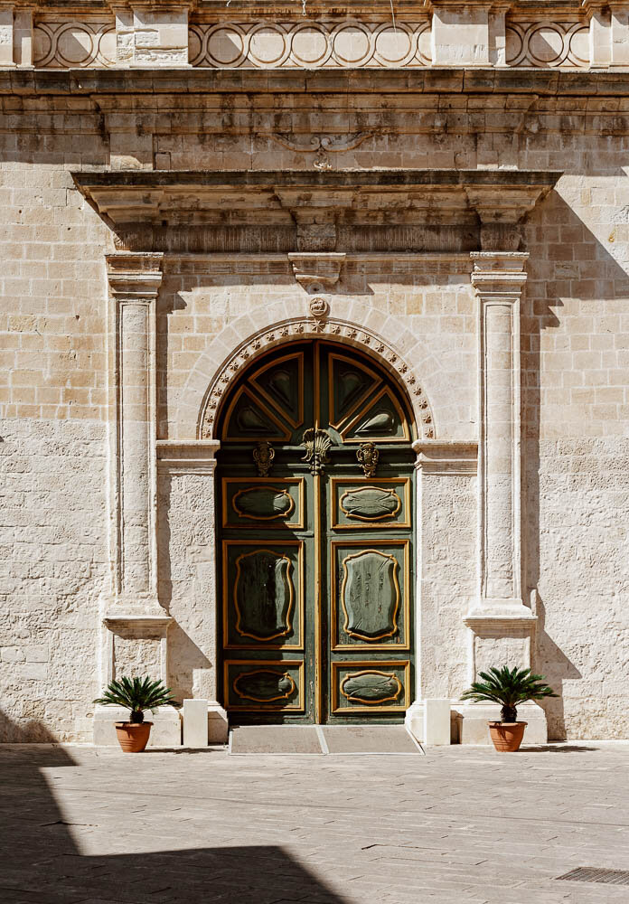 Beautiful door, Modica