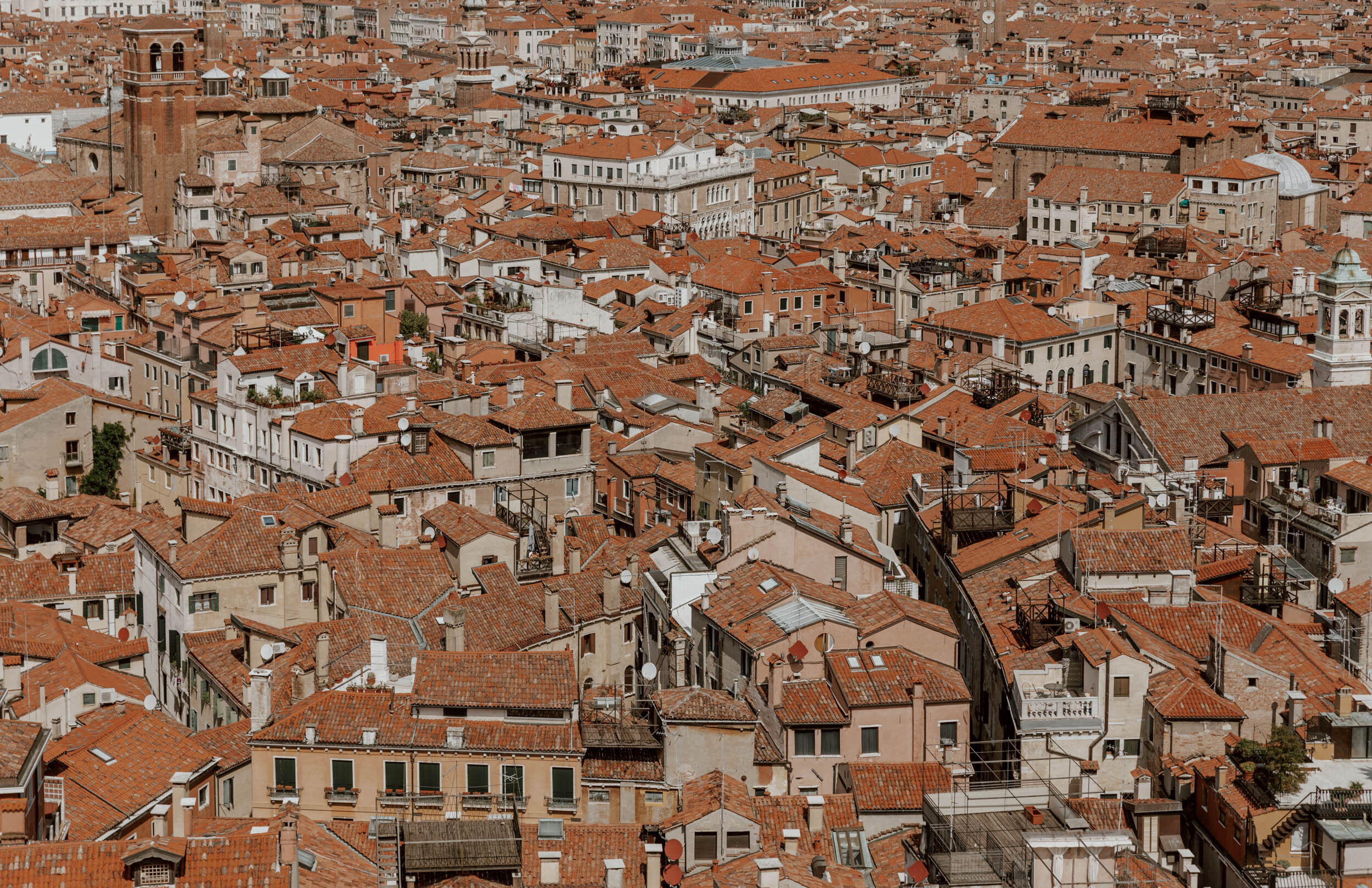 Where To Find The Best Views Of Venice Along Dusty Roads