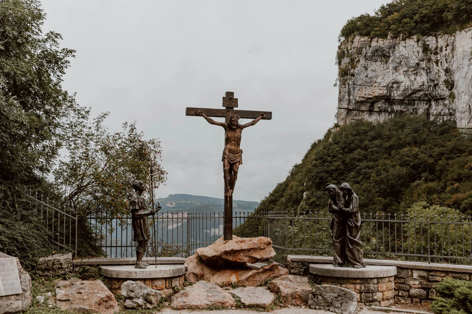 One of the Stations of the Cross on the walk from Spiazzi