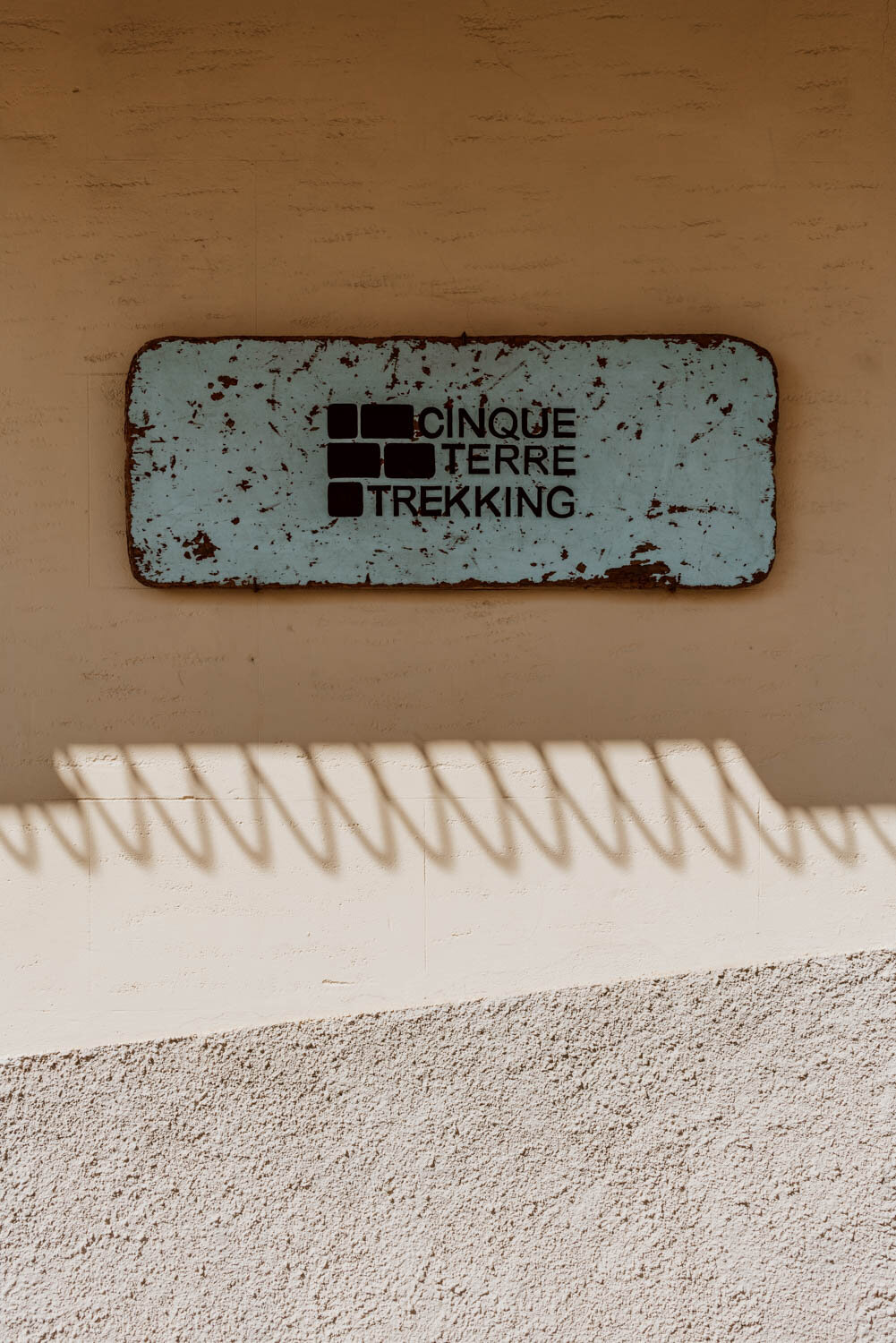Cinque Terre Trekking sign