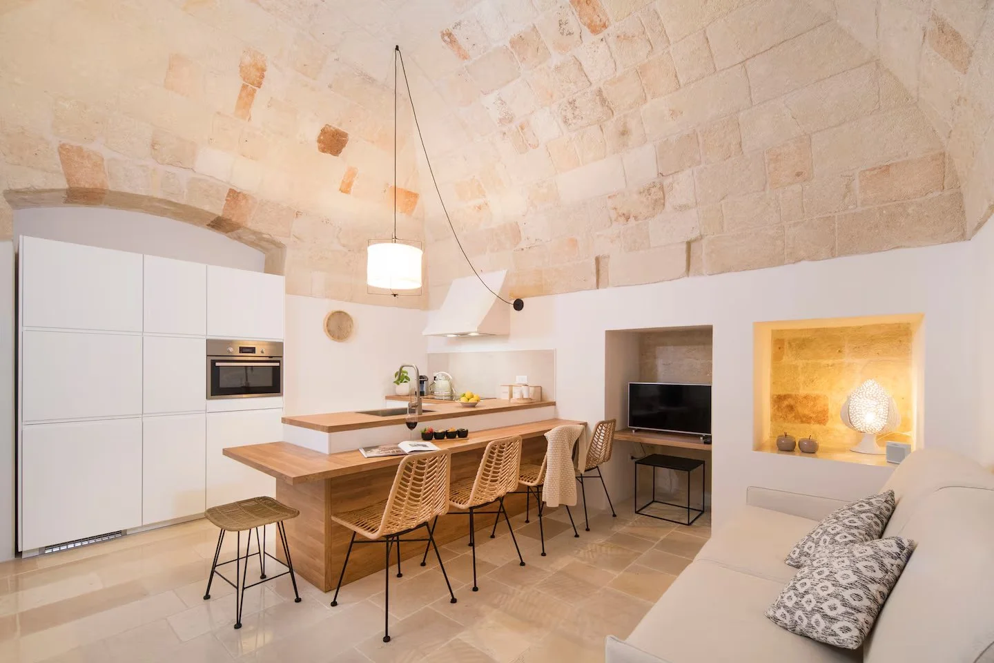 2530fb6d-a20d-4b73-8928-c906fe95d914 copy.jpg