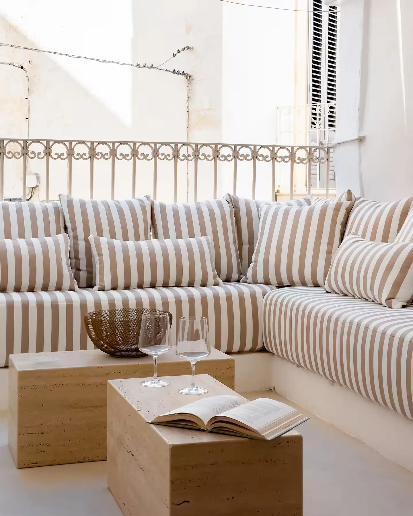 5c56e6ac-94b6-47bc-89c8-2a07c5effbbe copy.jpg