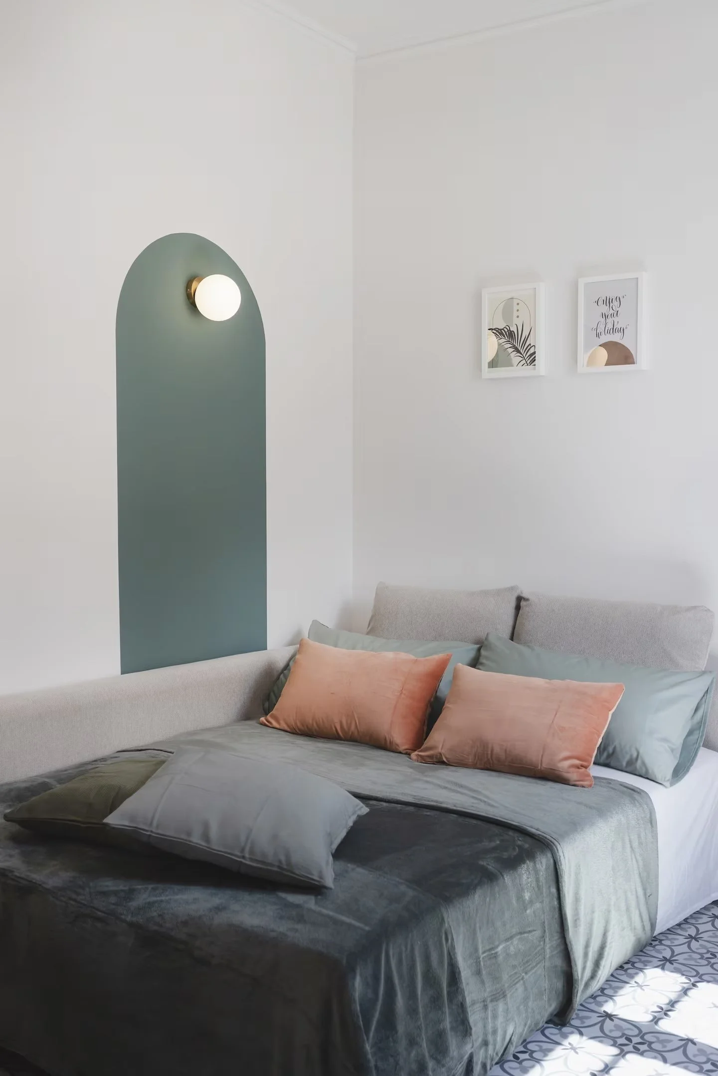 0f5a5f9e-de13-41ed-a930-e6e944aa2285 copy.jpg