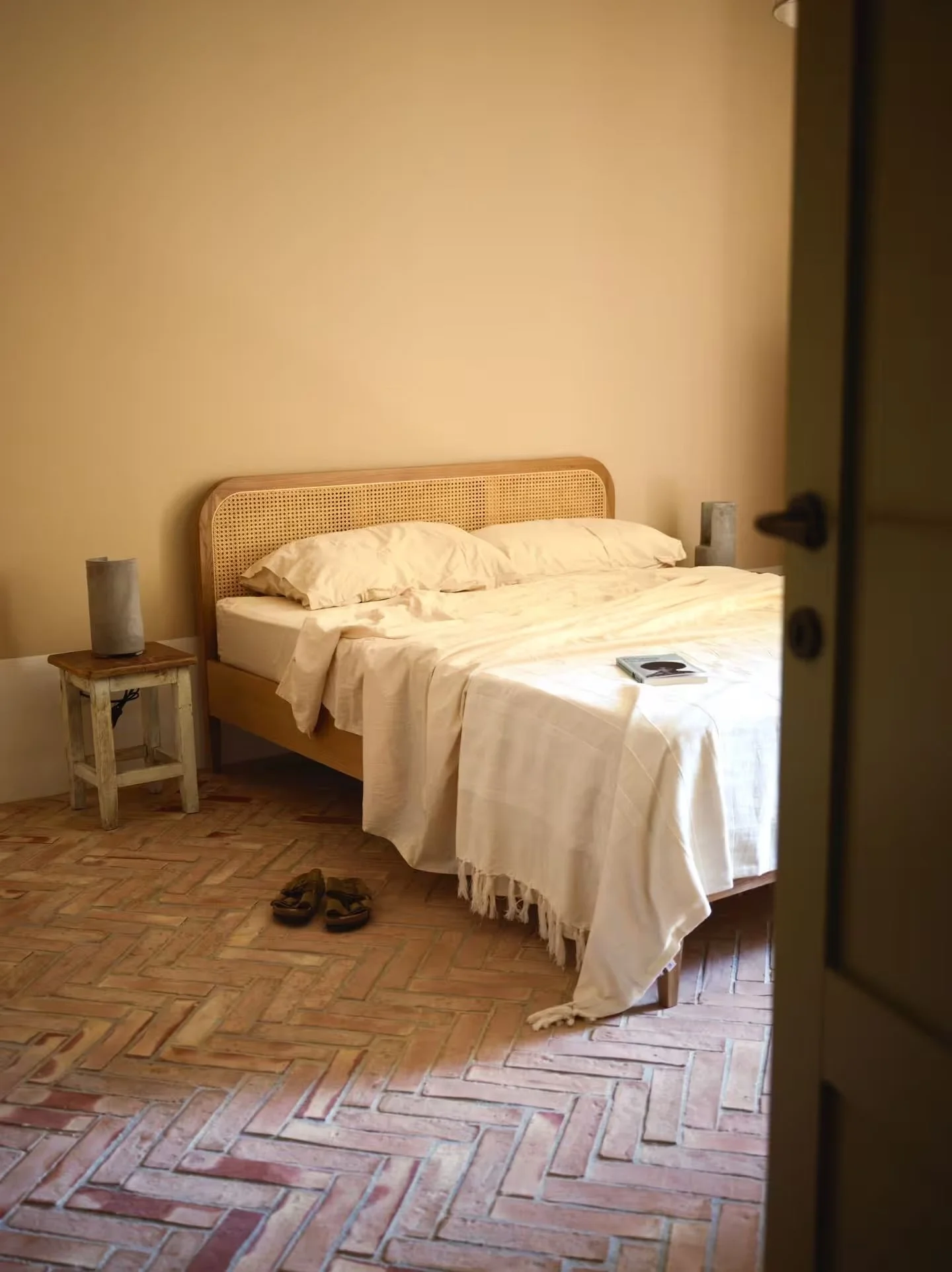 32998c41-f763-4aca-993f-8d2e4626f8bc copy.jpg