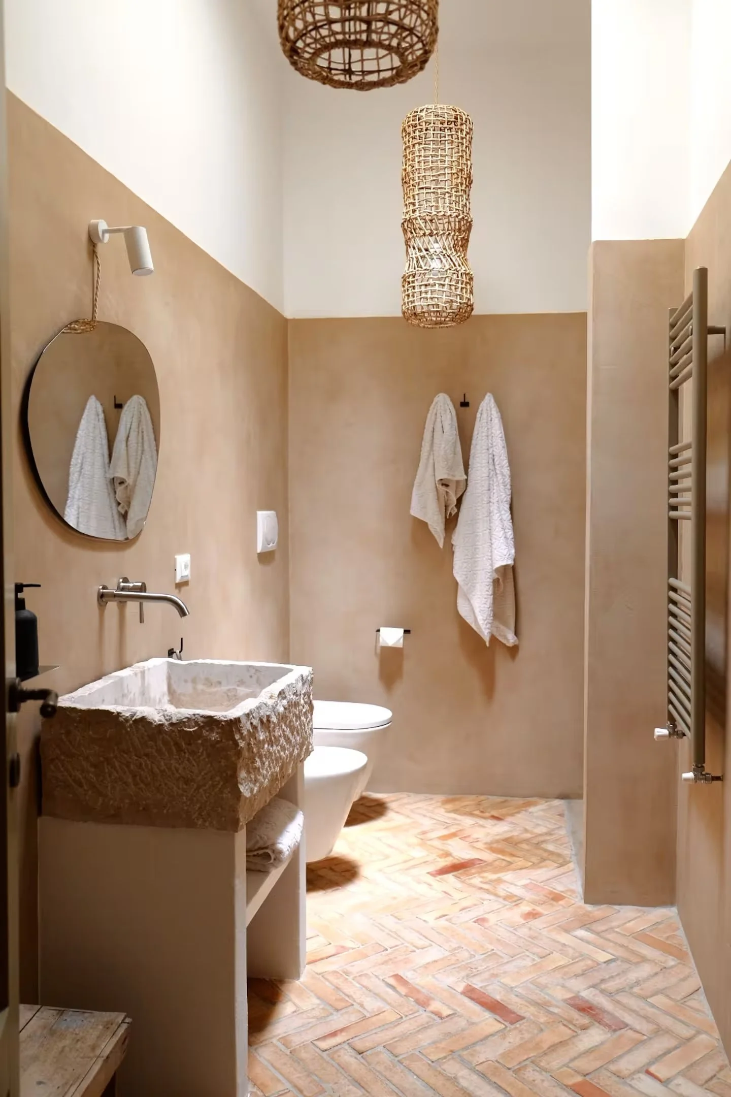 e14d3408-6cdd-4542-8adc-885cc1cdb297 copy.jpg